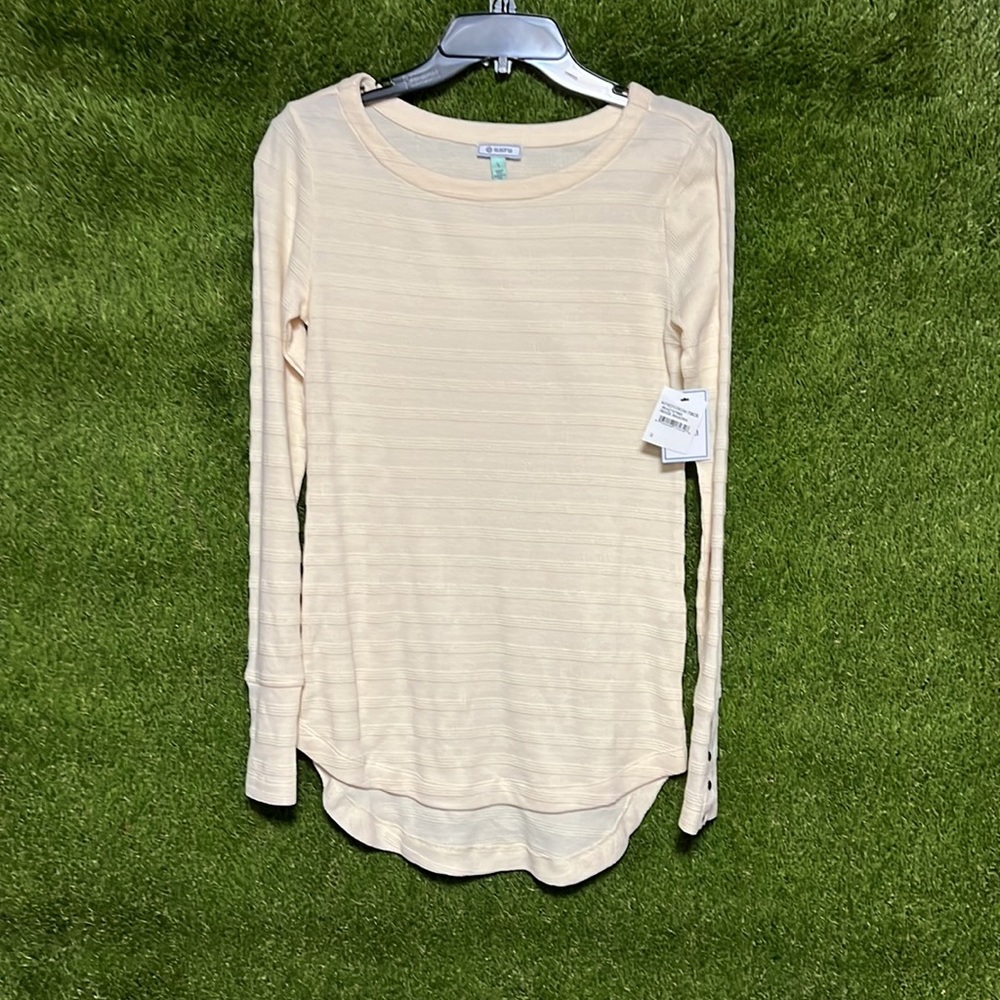 ⭐️ Susina Longsleeve Beige Henley